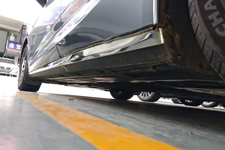 Used BYD Qin L 2024 DM-i 120KM Leading Model Left Side Sill