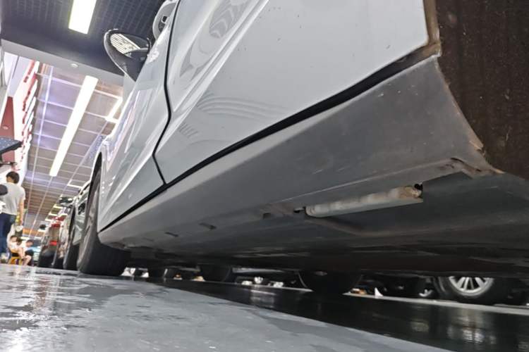 Used BYD Qin L 2024 DM-i 80KM Leading Model Left Side Sill