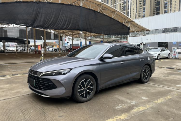 Używany BYD Qin L 2024 DM-i 120KM Leading Model Guazi used car, China used car export, Used car for sale, Used cars, Cheapest cars for sale