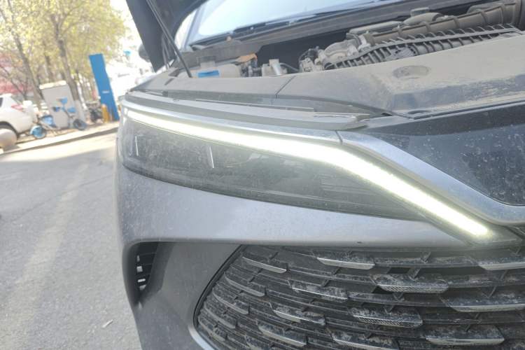 Used BYD Qin L 2024 DM-i 80KM Beyond Model Right Front Headlight