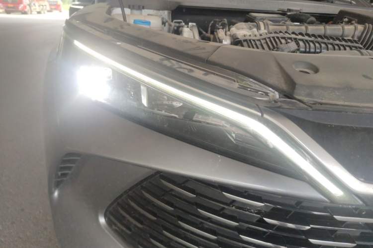 Used BYD Qin L 2024 DM-i 120KM Beyond Model Right Front Headlight