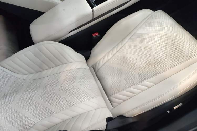 Used BYD Qin L 2024 DM-i 120KM Excellence Model Right Front Seat