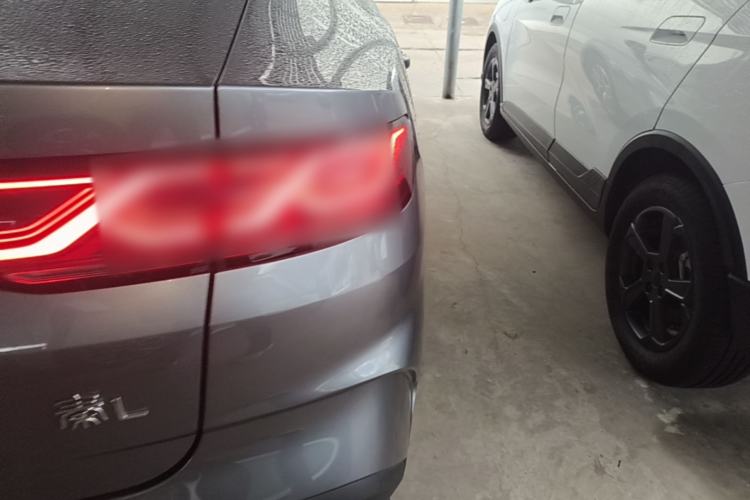 Used BYD Qin L 2024 DM-i 120KM Leading Model Right Rear Taillight