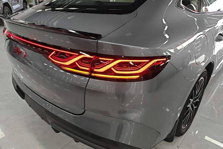 Used BYD Qin L 2024 DM-i 120KM Excellence Model Right Rear Taillight