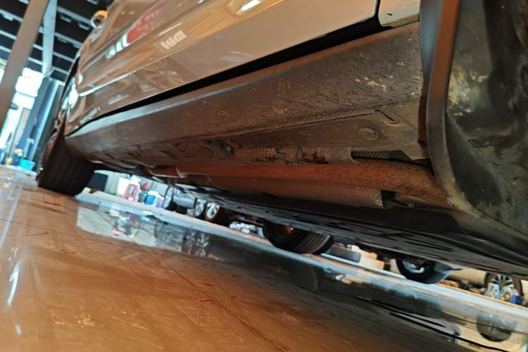 Used BYD Qin L 2024 DM-i 120KM Excellence Model Right Side Sill