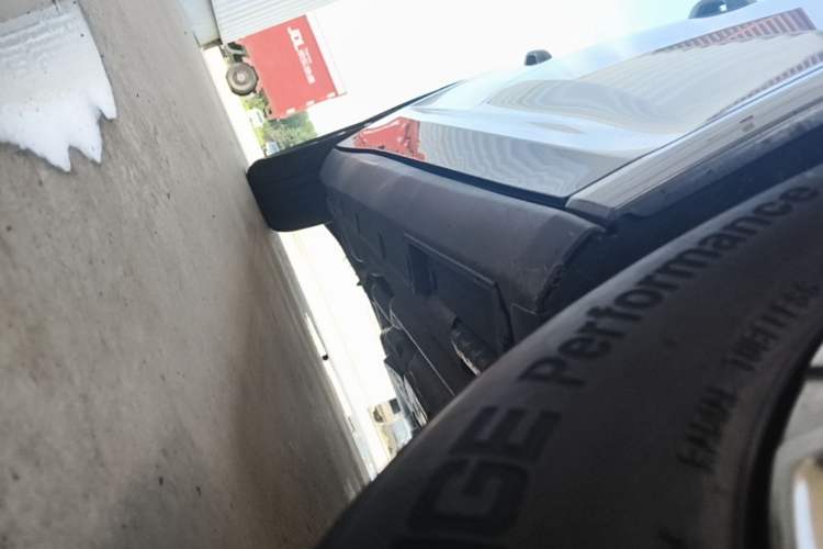 Used BYD Qin L 2024 DM-i 80KM Leading Model Right Side Sill