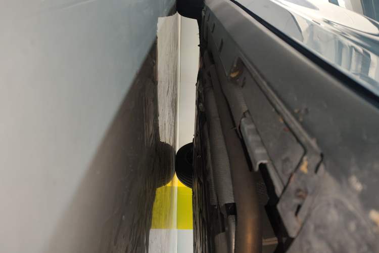 Used BYD Qin L 2024 DM-i 120KM Leading Model Right Side Sill