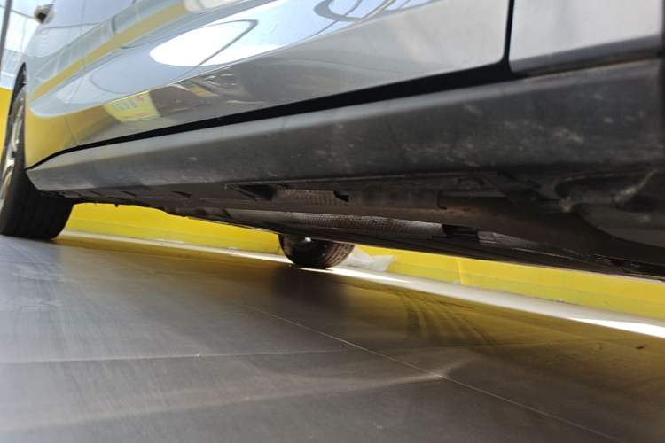 Used BYD Qin L 2024 DM-i 120KM Leading Model Right Side Sill