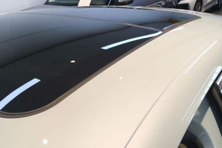 Used BYD Qin L 2024 DM-i 120KM Excellence Model Roof