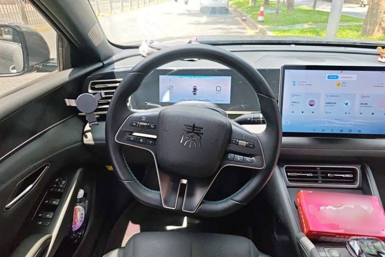 Used BYD Qin L 2024 DM-i 80KM Beyond Model Steering Wheel