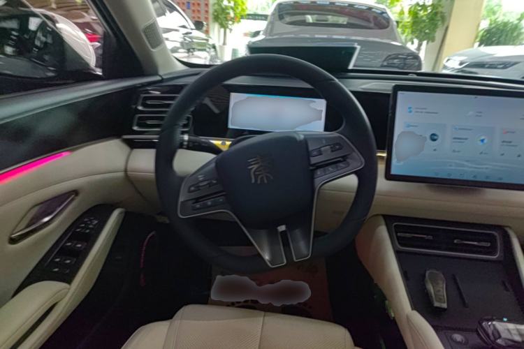 Used BYD Qin L 2024 DM-i 80KM Beyond Model Steering Wheel