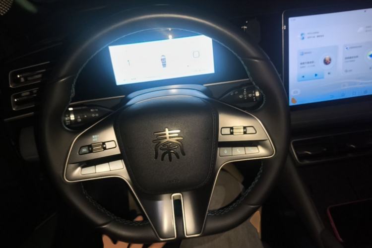 Used BYD Qin L 2024 DM-i 120KM Beyond Model Steering Wheel