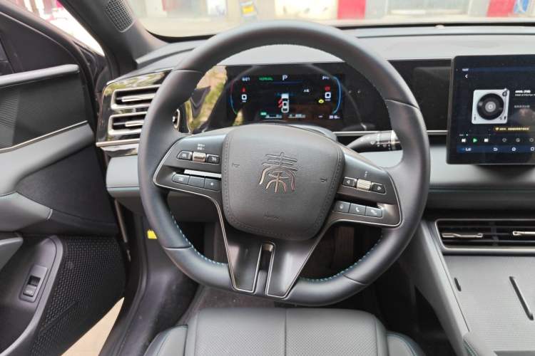Used BYD Qin L 2024 DM-i 80KM Leading Model Steering Wheel