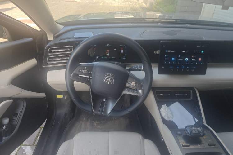 Used BYD Qin L 2024 DM-i 80KM Leading Model Steering Wheel