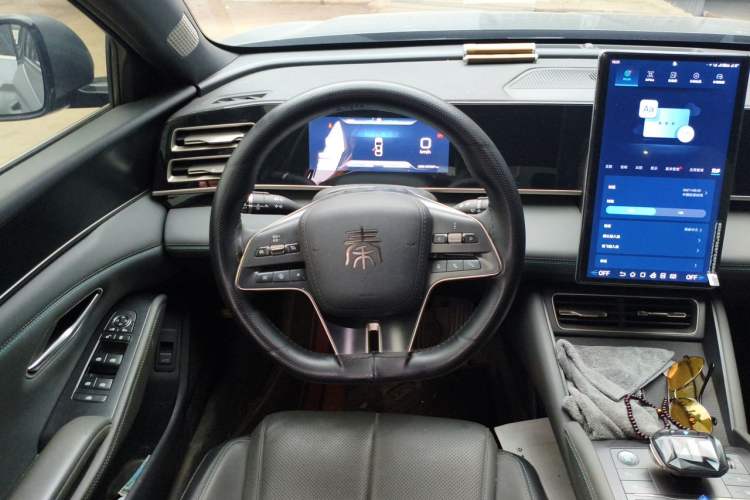 Used BYD Qin L 2024 DM-i 120KM Leading Model Steering Wheel