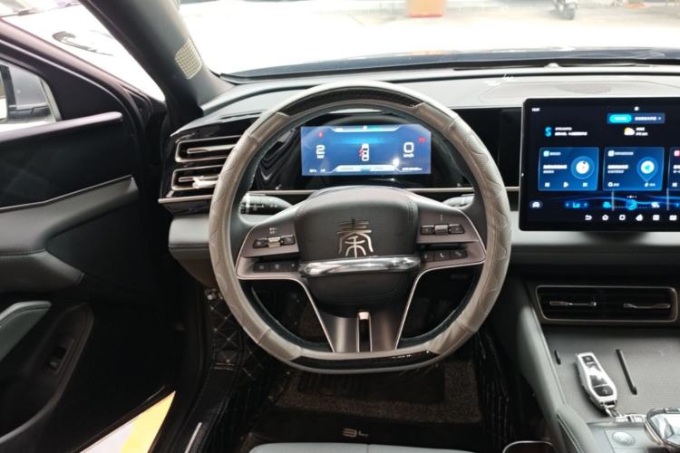 Used BYD Qin L 2024 DM-i 120KM Leading Model Steering Wheel