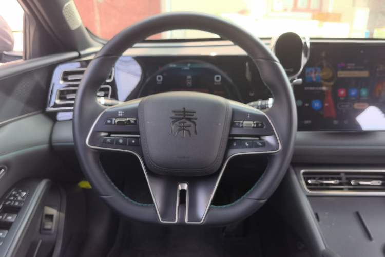 Used BYD Qin L 2024 DM-i 120KM Leading Model Steering Wheel