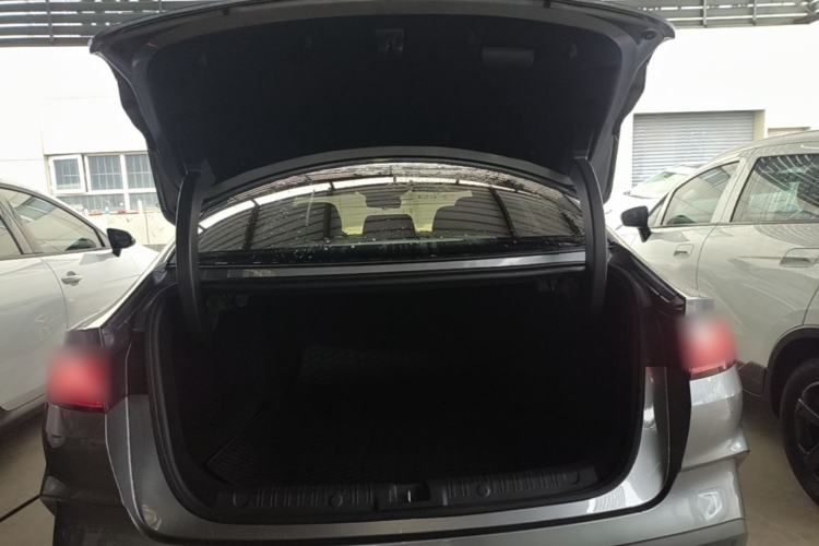 Used BYD Qin L 2024 DM-i 120KM Leading Model Trunk
