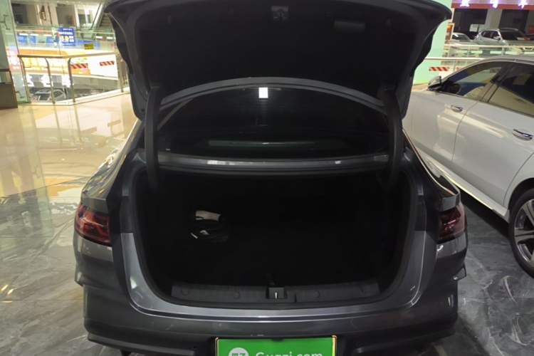 Used BYD Qin L 2024 DM-i 120KM Leading Model Trunk