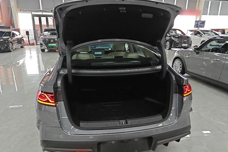Used BYD Qin L 2024 DM-i 120KM Excellence Model Trunk