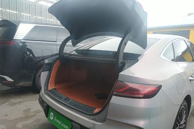 Used BYD Qin L 2024 DM-i 120KM Excellence Model Trunk
