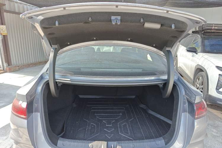 Used BYD Qin L 2024 DM-i 80KM Beyond Model Trunk