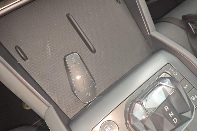 Used BYD Qin L 2024 DM-i 120KM Leading Model Vehicle Key