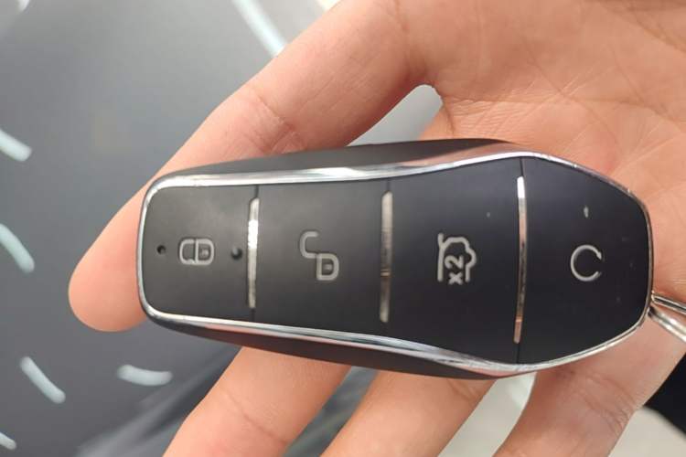 Used BYD Qin L 2024 DM-i 80KM Beyond Model Vehicle Key