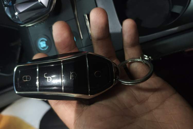 Used BYD Qin L 2024 DM-i 120KM Leading Model Vehicle Key