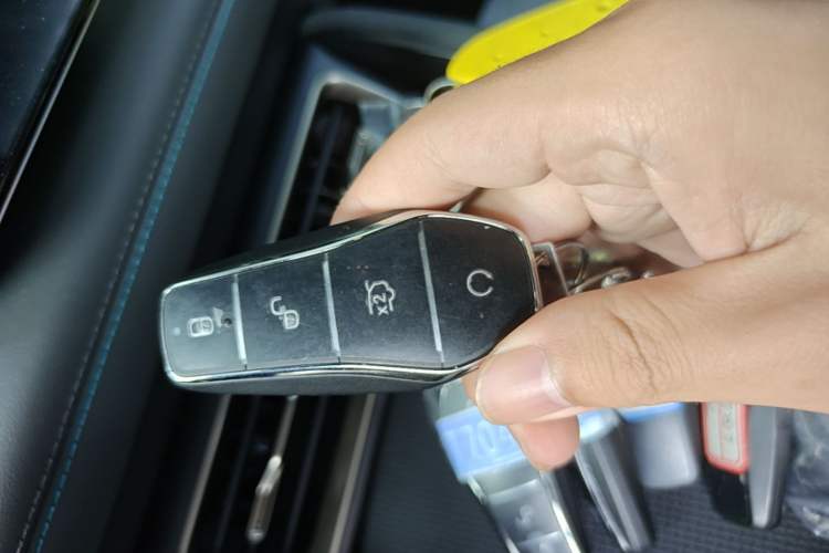 Used BYD Qin L 2024 DM-i 120KM Leading Model Vehicle Key