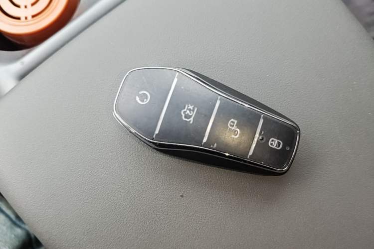 Used BYD Qin L 2024 DM-i 80KM Leading Model Vehicle Key