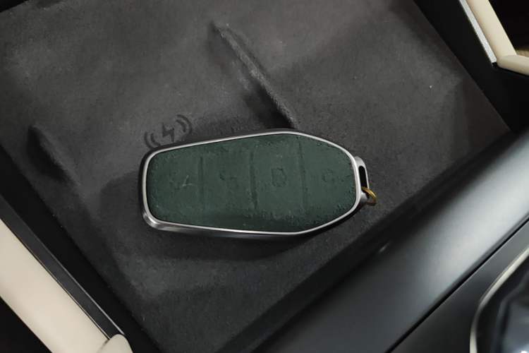Used BYD Qin L 2024 DM-i 120KM Excellence Model Vehicle Key