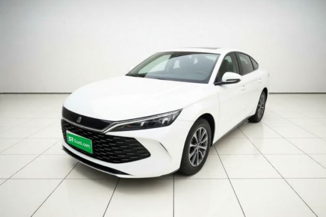 Ojetý BYD Qin L 2024 DM-i 80KM Leading Model