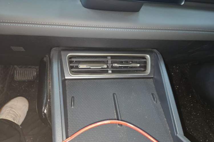 Used BYD Qin L 2024 DM-i 80KM Leading Model Audio And AC Panel