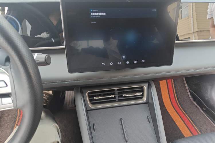 Used BYD Qin L 2024 DM-i 80KM Beyond Model Audio And AC Panel