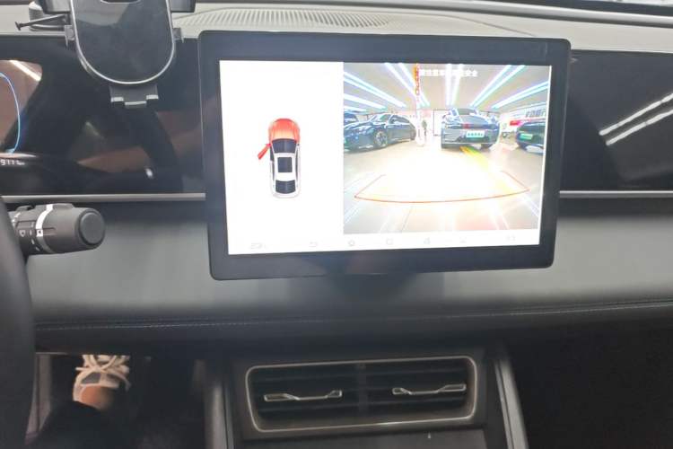 Used BYD Qin L 2024 DM-i 80KM Leading Model Audio And AC Panel