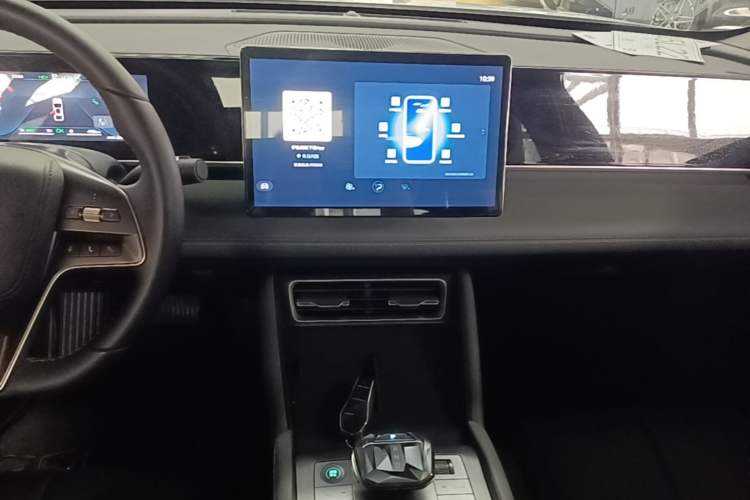 Used BYD Qin L 2024 DM-i 120KM Beyond Model Audio And AC Panel