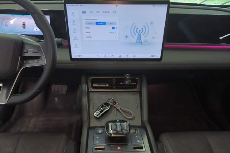 Used BYD Qin L 2024 DM-i 120KM Excellence Model Audio And AC Panel