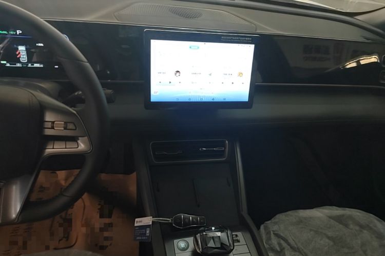 Used BYD Qin L 2024 DM-i 80KM Leading Model Audio And AC Panel