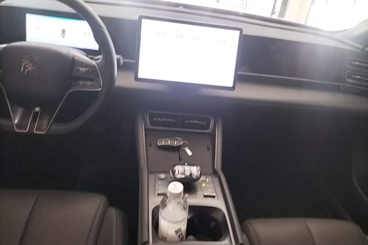 Used BYD Qin L 2024 DM-i 80KM Beyond Model Audio And AC Panel