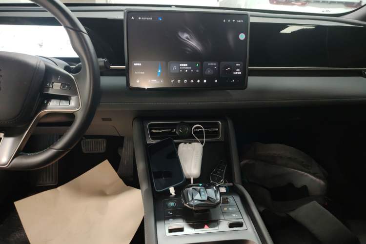 Used BYD Qin L 2024 DM-i 120KM Beyond Model Audio And AC Panel