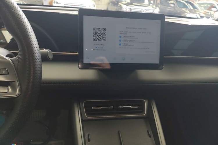 Used BYD Qin L 2024 DM-i 80KM Leading Model Audio And AC Panel