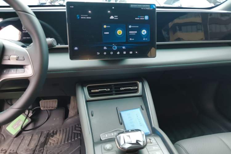 Used BYD Qin L 2024 DM-i 120KM Beyond Model Audio And AC Panel