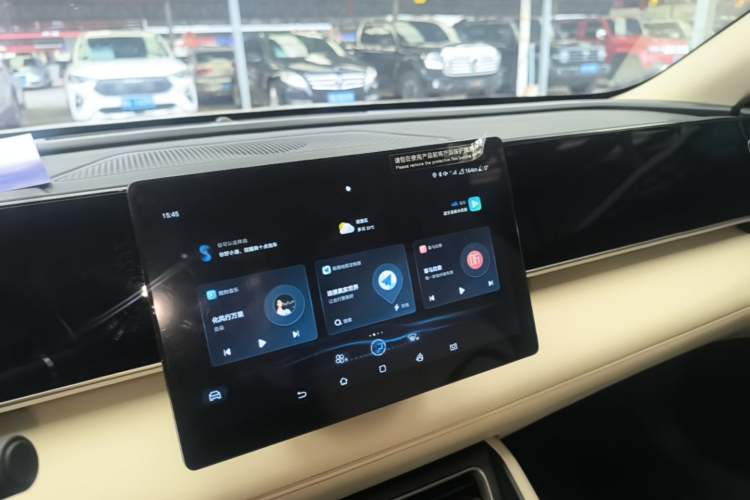 Used BYD Qin L 2024 DM-i 80KM Leading Model Audio And AC Panel