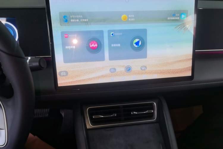 Used BYD Qin L 2024 DM-i 120KM Excellence Model Audio And AC Panel