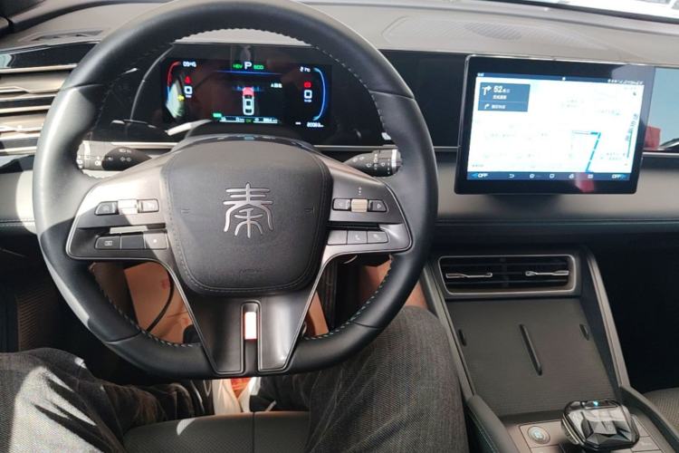 Used BYD Qin L 2024 DM-i 80KM Leading Model Center Console