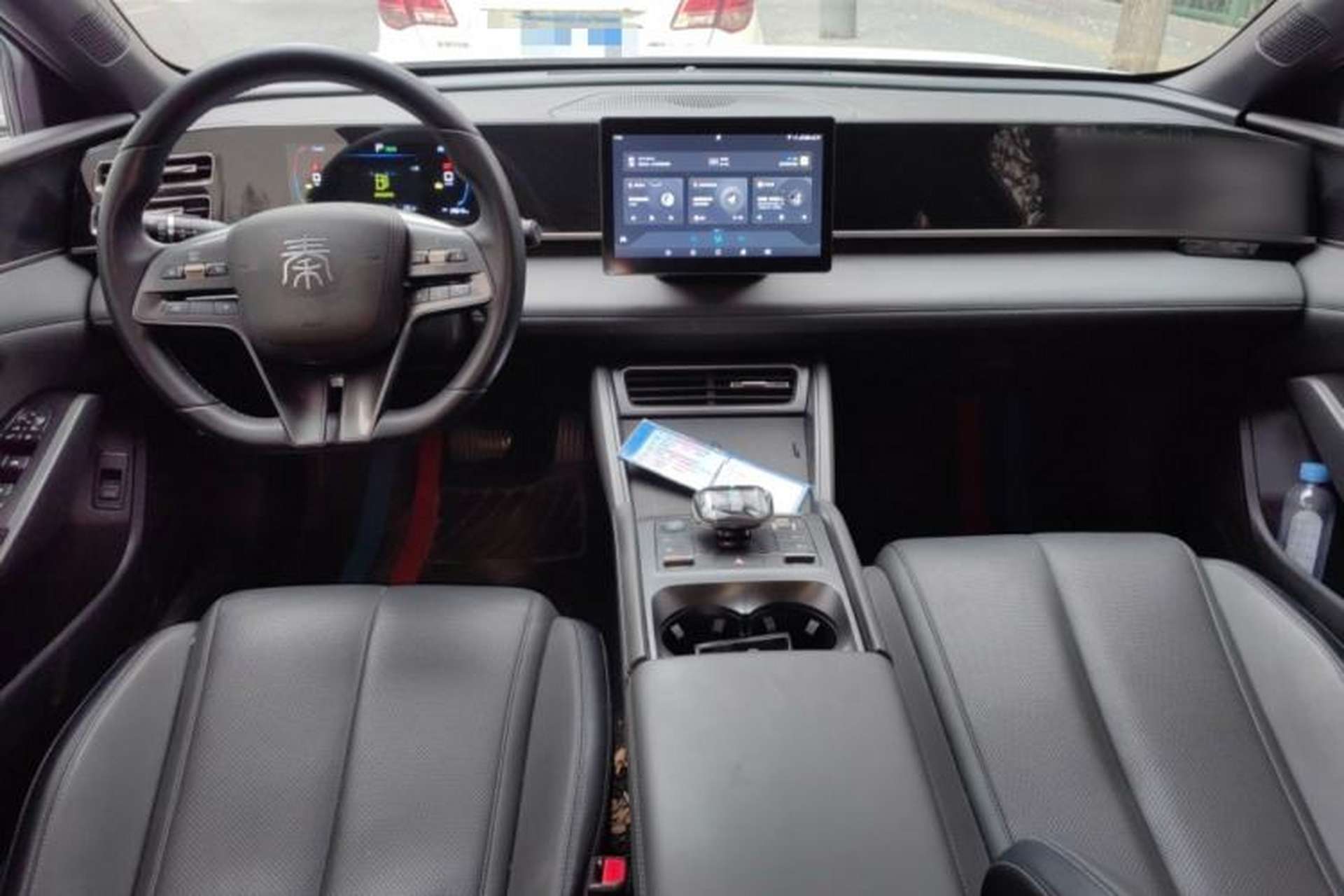 Used BYD Qin L 2024 DM-i 80KM Leading Model Center Console