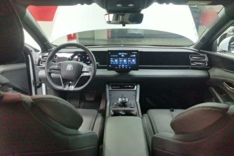 Used BYD Qin L 2024 DM-i 80KM Leading Model Center Console