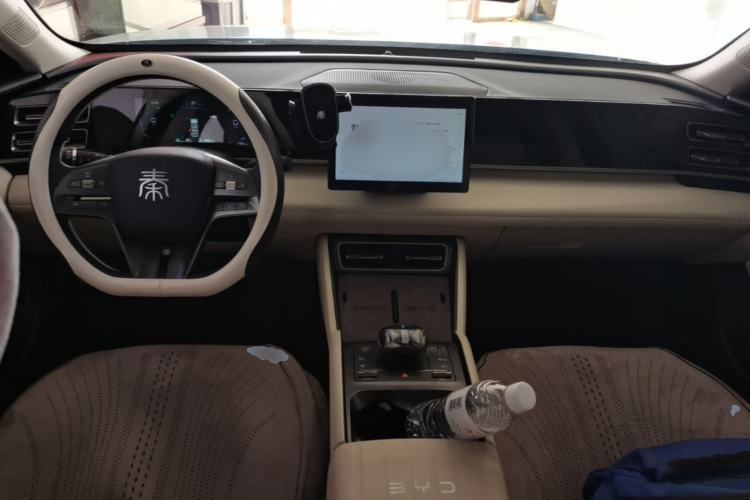 Used BYD Qin L 2024 DM-i 80KM Leading Model Center Console