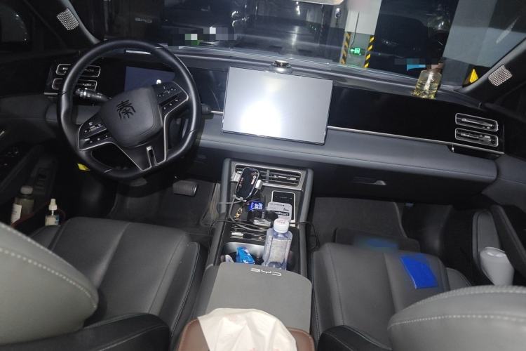 Used BYD Qin L 2024 DM-i 120KM Leading Model Center Console